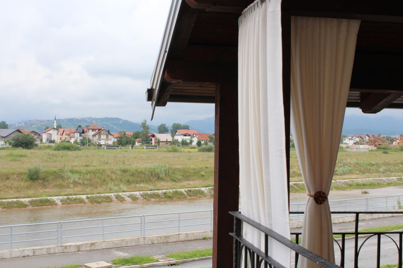 Olad Riverview Townhouse Počitniška hiša *